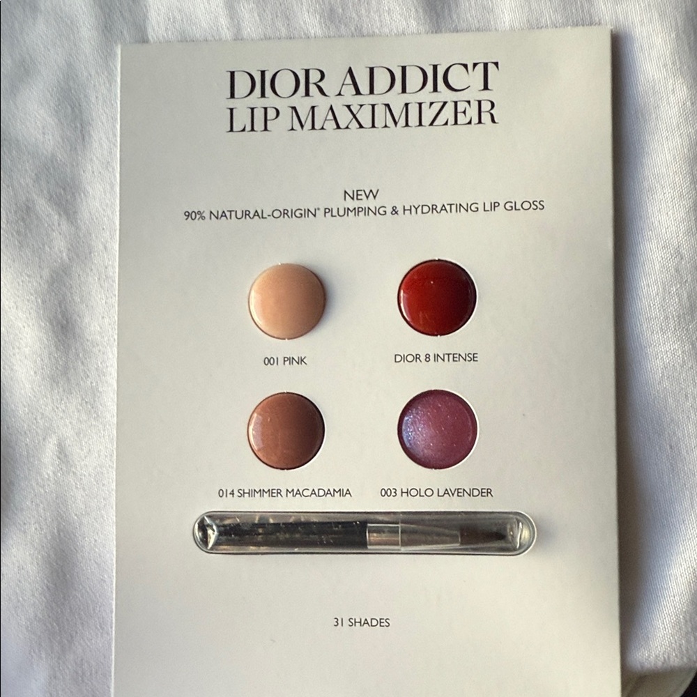 Dior Prestige and Capture Skincare Set in Gold and White - Picture 10 of 10